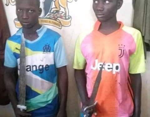 Muna Fasa Shugunan Mutane Mu Kwashi Wayoyi Ne Domin Mu Sayi Shaddodi Na Kece Raini A Wurin Biki