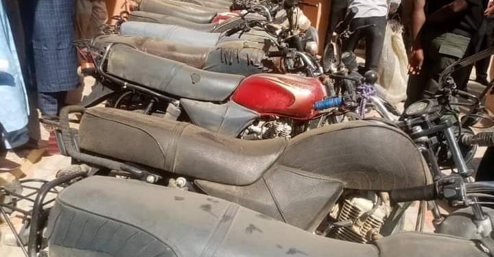 Jami’an Tsaron ‘Yan Sandan Jihar Zamfara Sunyi Nasarar Kama Buburan Barayin Daji 14